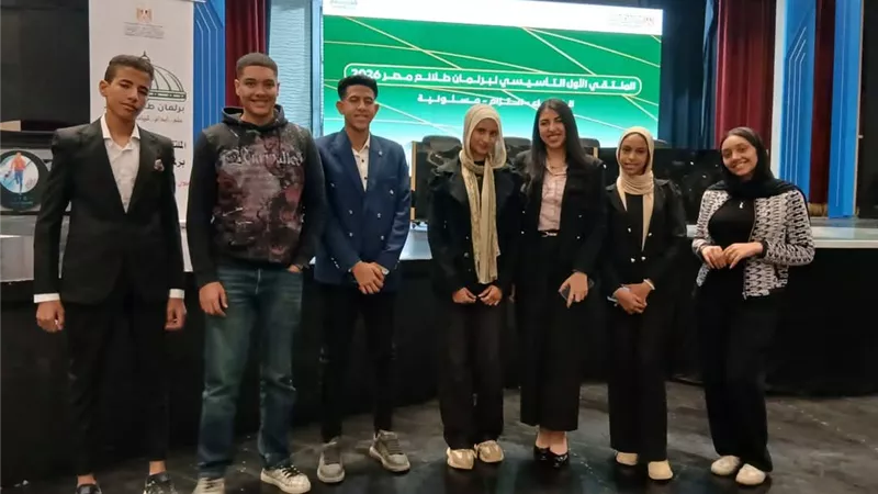 طلائع السويس يشاركون في معسكر تدريبي بالإسكندرية لمناقشة اللائحة التنظيمية