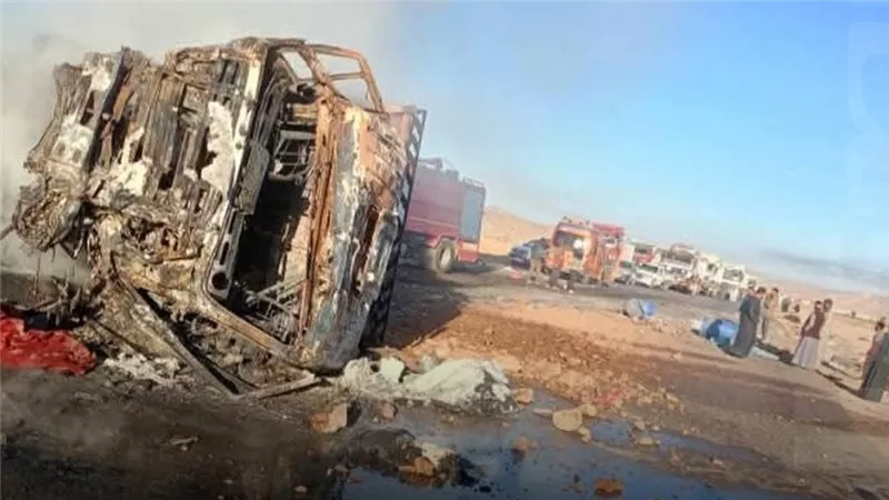 فجر دموي بطريق إدفو – مرسى علم.. مصرع 5 وإصابة 4 في تصادم نقل ثقيل 