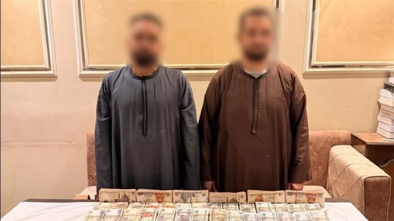 سقوط عصابة العملات المشفرة والمراهنات في قبضة الأمن بأسيوط