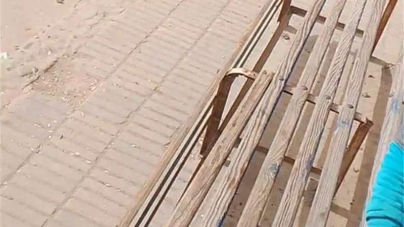 بعد تكسير الاستراحات.. استغاثة عاجلة من أهالي شارع المحطة بالزرقا في دمياط