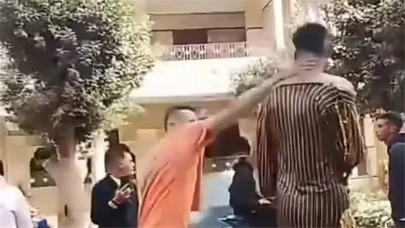 بدلة رقص بالشارع.. جدل بين صبري فواز ورضوى زكي حول تأثير الفن على المجتمع