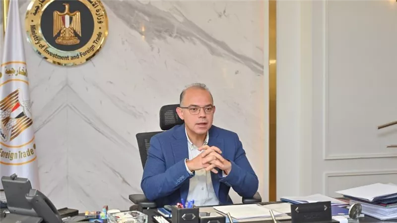 وزير الاستثمار يبحث تطوير آليات عمل صندوق مصر السيادي وتعظيم العائد على الأصول