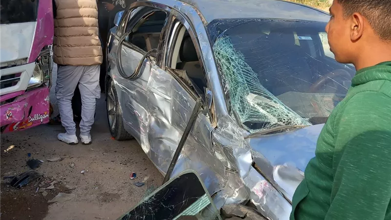 9 مصابين بينهم 3 في غيبوبة.. حادث تصادم مروع أمام كوبري العطيات القبلية بأسيوط