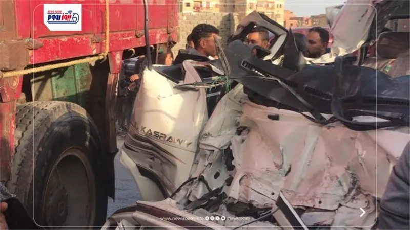 ارتفاع عدد المصابين في حادث تصادم سيارتين بالفيوم إلى 10 أشخاص 