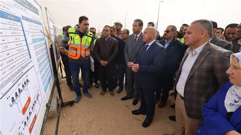  وزير النقل يتفقد مواقع العمل بمشروع تطوير الطريق الدولي الساحلي