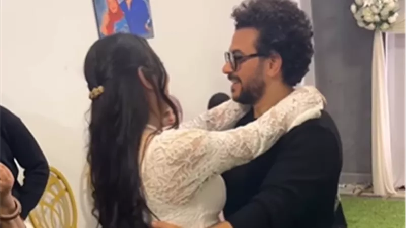 كريم الحسيني يحتفل بحفل خطوبة شقيقته ويهنيها بكلمات راقية |الصور 