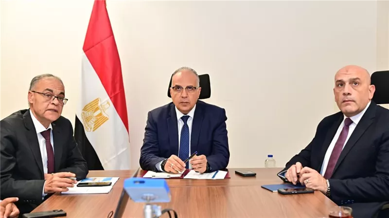 سويلم يبحث إنشاءمركز خدمة لتأهيل صناديق التروس بورش مصلحة الميكانيكا والكهرباء