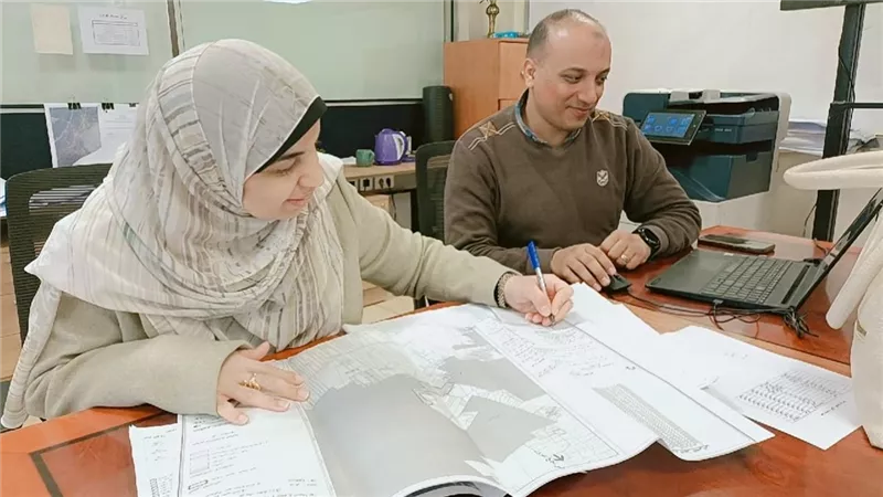 محافظ قنا: اعتماد المخططات التفصيلية لقرية و 38 تابعًا 