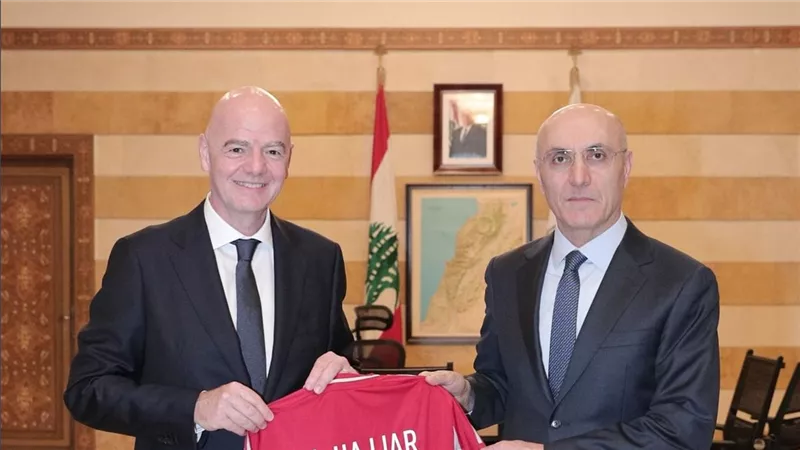 رئيس الفيفا يحصل رسميا على الجنسية اللبنانية         