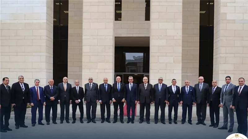 وزير الشئون النيابية يستقبل رئيس مجلس القضاء الأعلى لبحث تعزيز التعاون المؤسسي