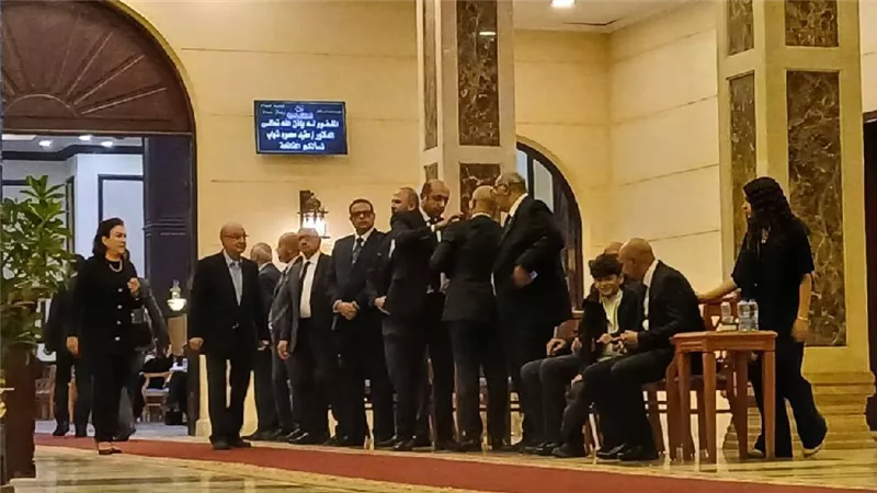 كبار رجال الدولة والشخصيات العامة يقدمون واجب العزاء لأسرة الدكتور مفيد شهاب