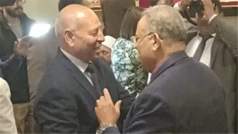 القس اندريه زكي يستقبل محافظ القاهرة بحفل جائزة