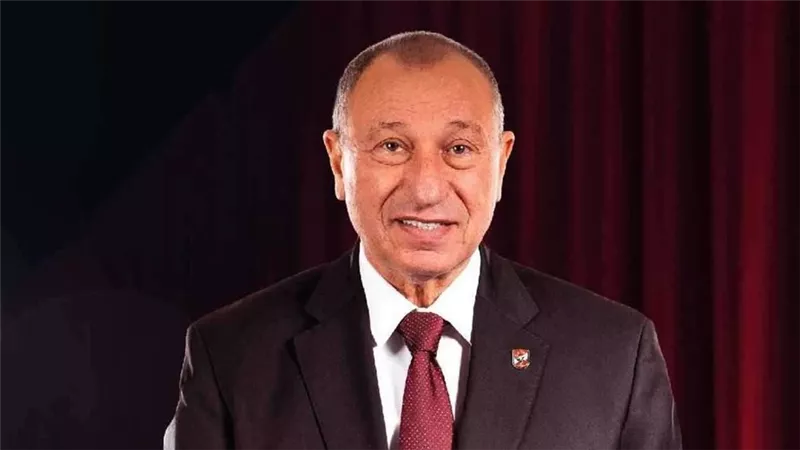 محمود الخطيب يهنئ سيدات طائرة الأهلي بدوري السوبر والرباعية المحلية