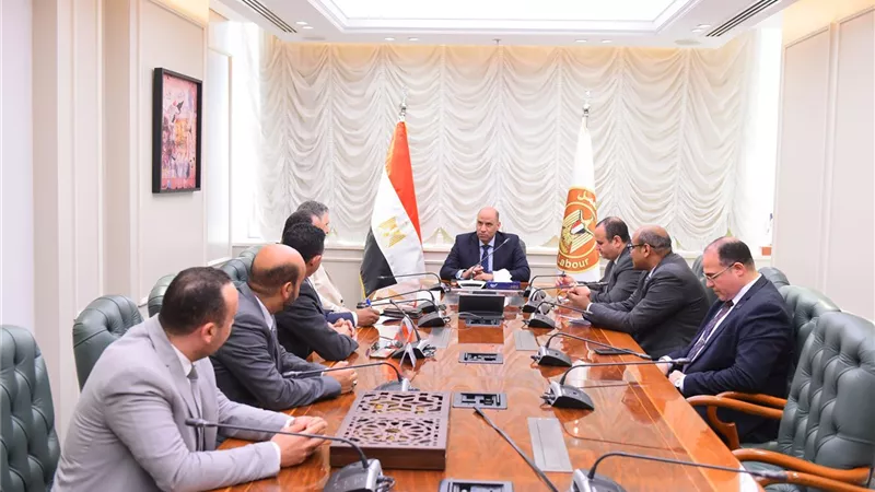 وزير العمل: ماضون بثبات في تطبيق الحريات النقابية وترسيخ مناخ العدالة والتوازن