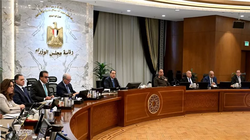 مدبولي: الاستمرار في تنفيذ المشروعات لتحسين جودة التشغيل وخفض الفقد الكهربائي