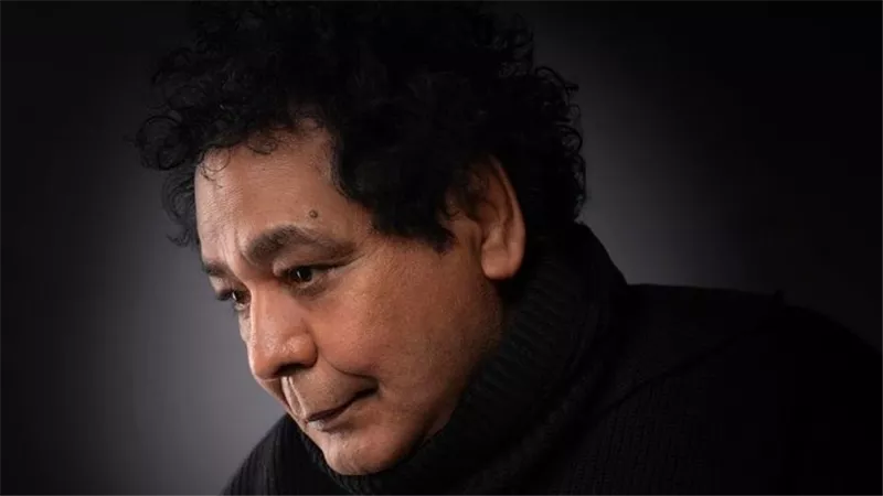 محمد منير يقدم أغنية تتر بداية مسلسل 