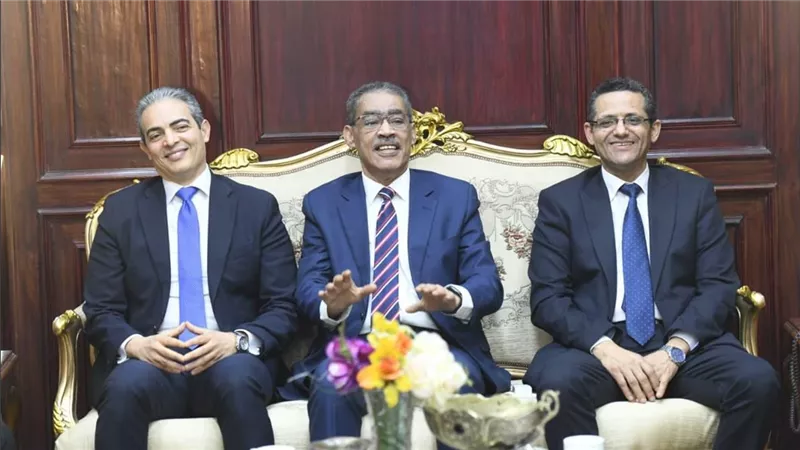 لتعزيز الإعلام الوطني.. ضياء رشوان يلتقي وفدا نقابتي الصحفيين والإعلاميين