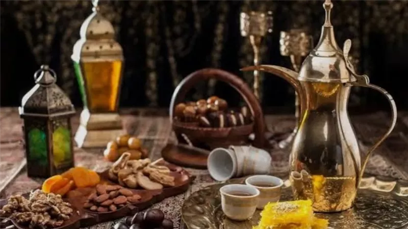 مدمنو القهوة في رمضان.. هل تزيد العطش وأفضل بدائل للطاقة بدون تعب