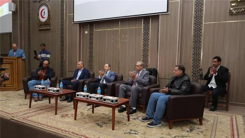 جامعة قنا تحتفل بالدفعة الثامنة من برنامج الماجستير المهني لإدارة الأعمال
