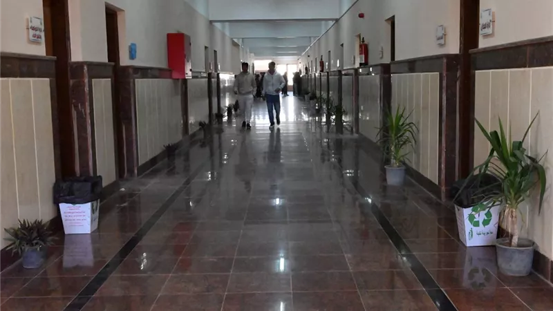 بحاويات صديقة للبيئة.. جامعة سوهاج الأهلية تعزز ثقافة الاستدامة وإعادة التدوير