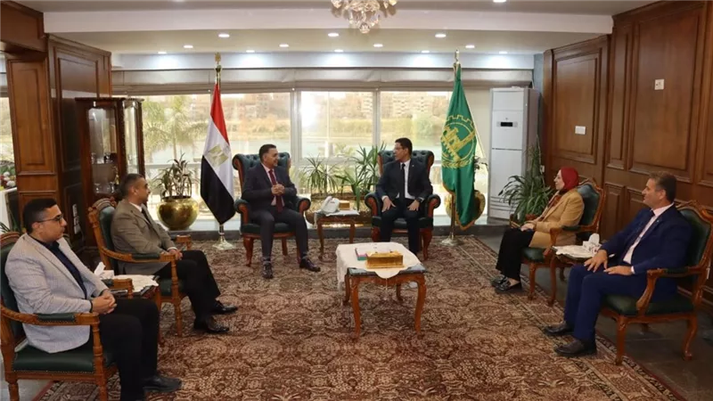 رئيس جامعة بنها يهنئ محافظ القليوبية الجديد ويؤكد استمرار التعاون المشترك