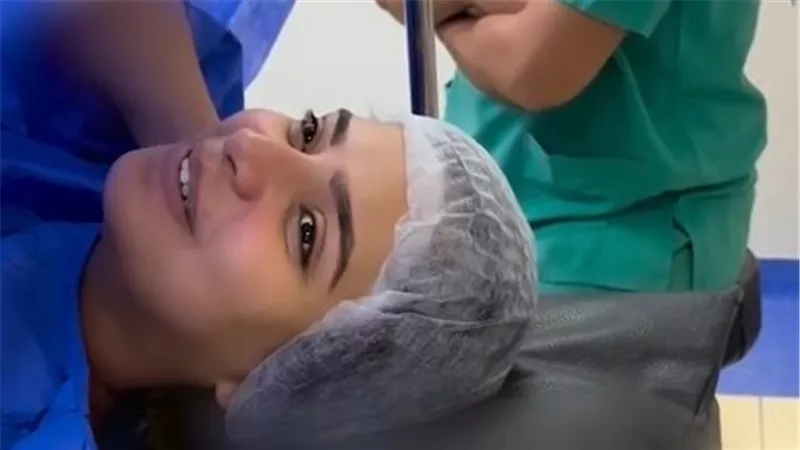 بين الاعجاب والدهشة.. امرأة مصرية تفاجئ طبيبها بغنائها أثناء الولادة