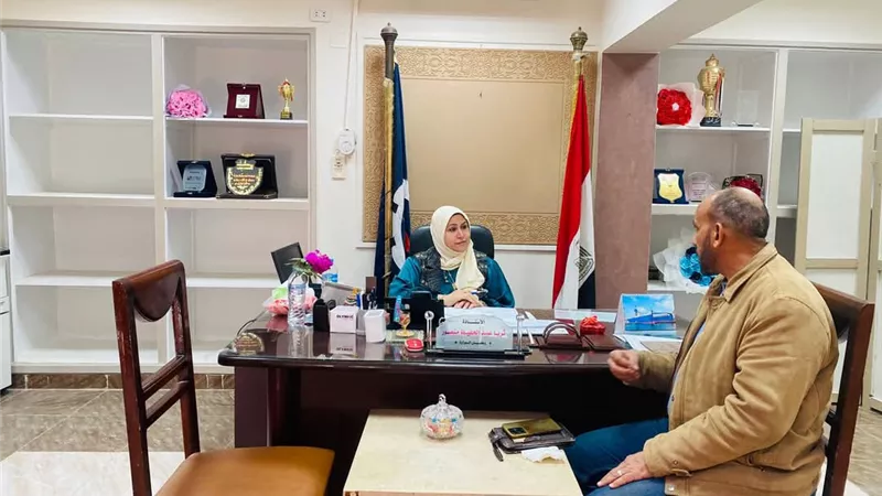 سلسلة لقاءات يومية لوكيلة وزارة التعليم بالسويس لتعزيز روح التعاون وحل العقبات