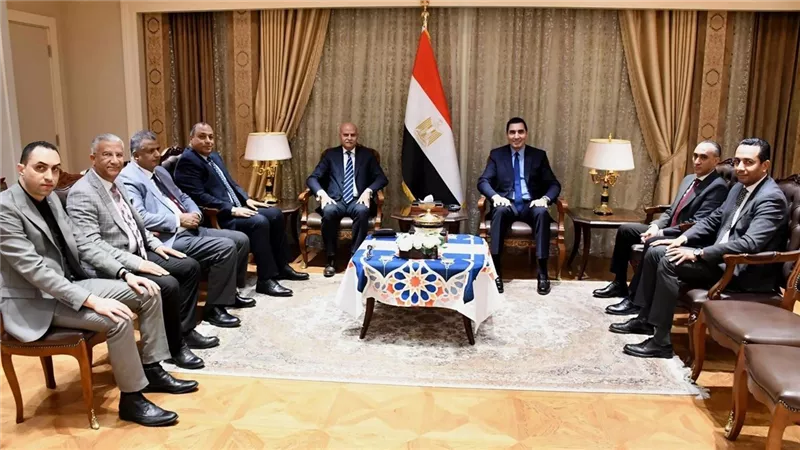 وزير الشباب والرياضة يستقبل مجلس إدارة نادي الإسماعيلي 