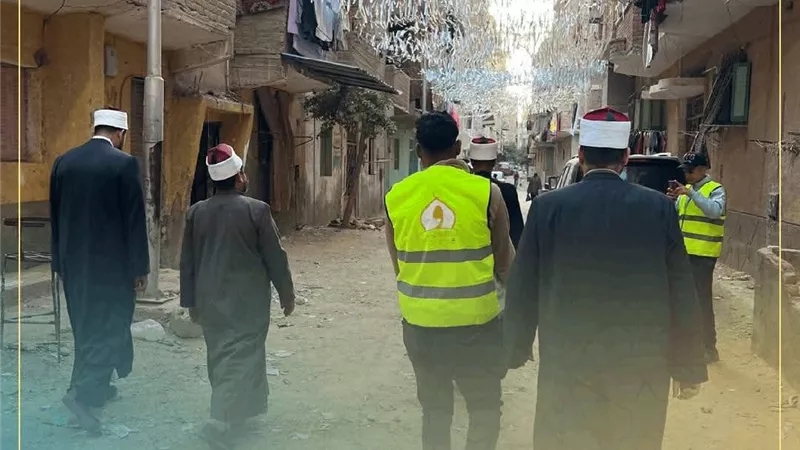 بلمسة وفاء.. الأوقاف  تطلق قافلة الخير لتوزيع المساعدات الرمضانية بالسويس