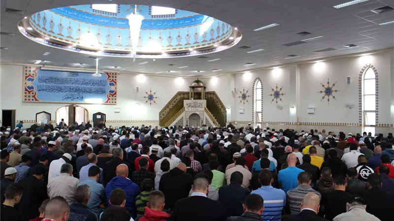 شرطة أستراليا تحقق بعد تلقي مسجد لاكيمبا رسالة تهديد قبل رمضان