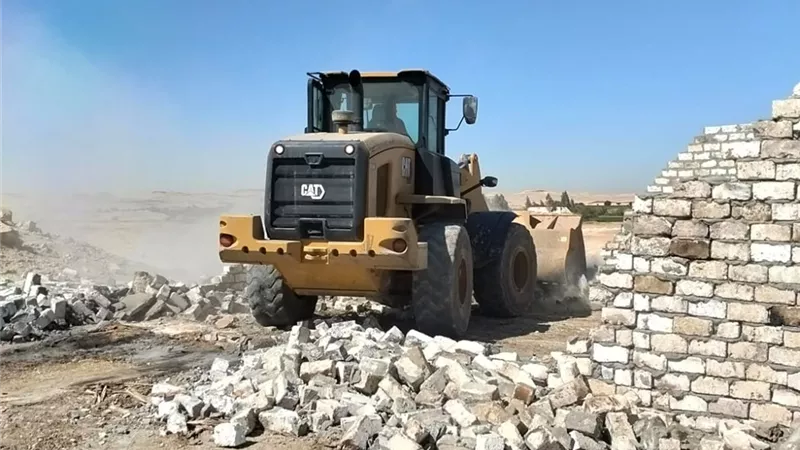  إزالة 24 حالة تعدي واسترداد 42 فدان ضمن أعمال الموجة الـ28 للازالات بأسيوط
