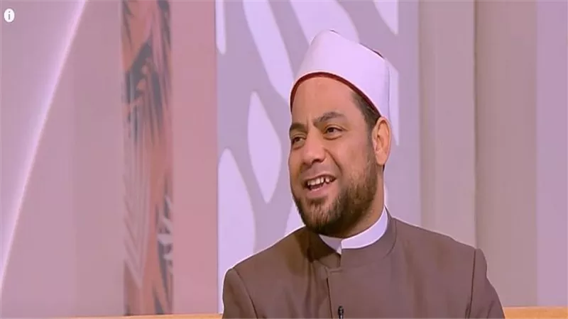 ماذا تعلمنا من سيدنا آدم وثقافة الاعتذار؟.. إمام جامع عمرو يوضح