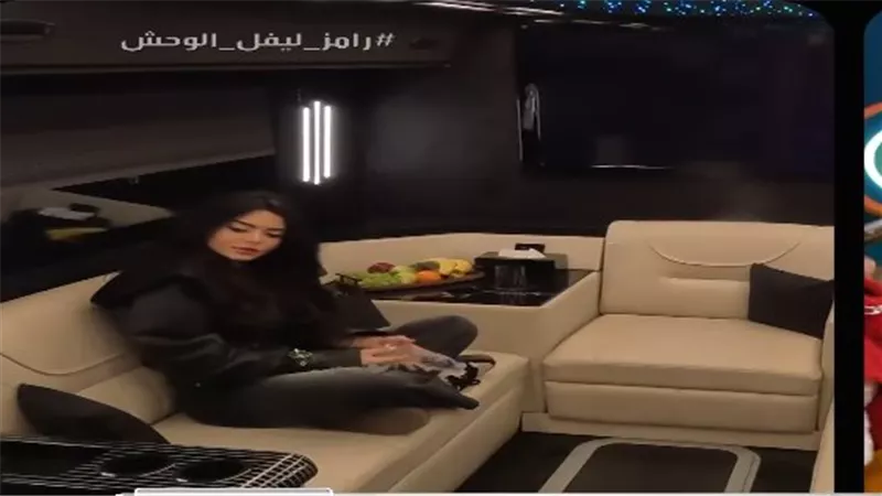رامز جلال لـ أسماء جلال في رامز ليفل الوحش: مالكيش كبير يحمي الشباب منك 
