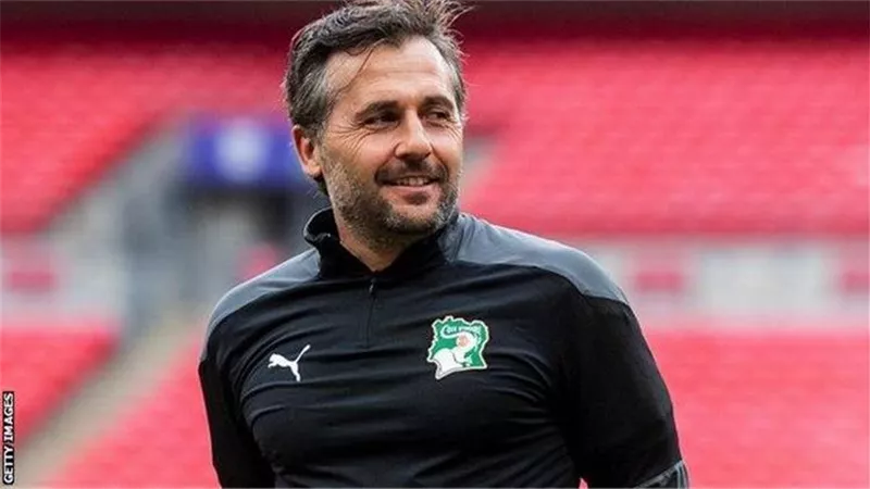 منافس الأهلي.. خلافات تعطل إعلان الترجي التونسي عن مدربه الجديد