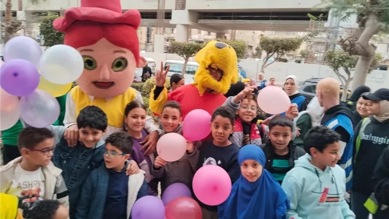 صناع السعادة في الإسكندرية توزع هدايا رمضان وسط فرحة واسعة 