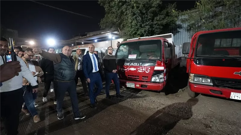 محافظ أسيوط يتفقد الحملة الميكانيكية لحي غرب ويشدد على الصيانة الدورية