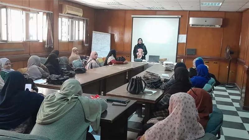 تنفيذ دورة تدريبية لرفع كفاءة فرق رعاية الأمومة والطفولة بدمياط