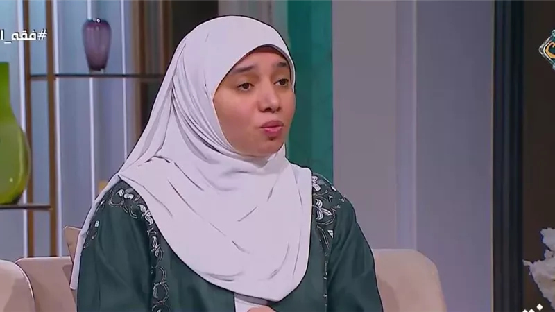 هل تقضي المرأة الصلاة في الحيض والنفاس؟.. هبة إبراهيم تجيب