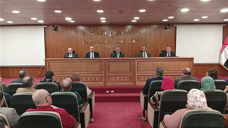 رئيس هيئة البترول: المرحلة الحالية تتطلب تكاتف الجميع لزيادة الإنتاج
