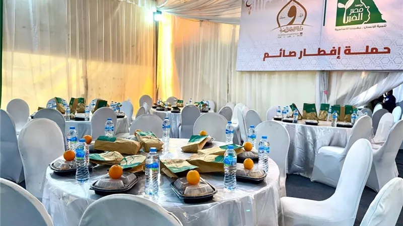محافظ أسوان يوجه الشكر لمؤسسة مصر الخير علي جهودها المبذولة في أسوان
