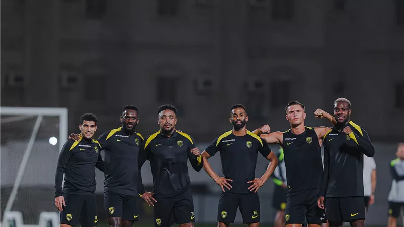 الدوري السعودي.. تشكيل مباراة الهلال والاتحاد بدوري روشن 2025 - 2026