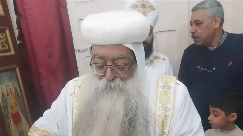 الأنبا تكلا يترأس القداس بدير الأنبا بلامون السائح بالقصر والصياد
