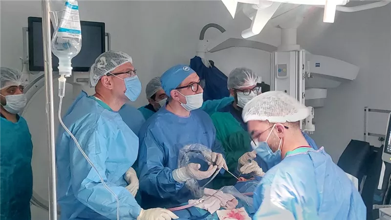 لأول مرة بمجمع السويس الطبي.. نجاح استئصال ورم بالغدة النخامية بالمنظار