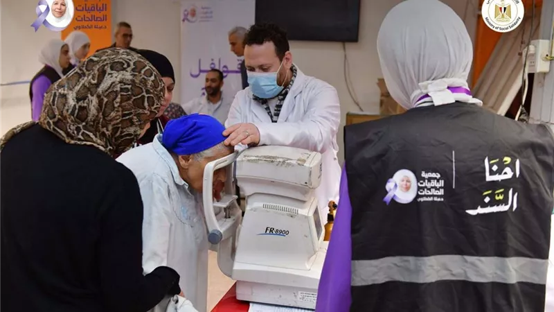 انطلاق أولي القوافل الطبية لجمعية الباقيات الصالحات تحت عنوان «إحنا السند»