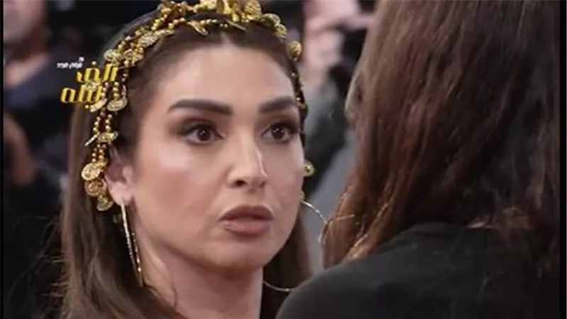 «أنتي محتاجة تجميل مش ميكب ارتيست».. أسرار غضب روجينا في مقلب فيفي عبده