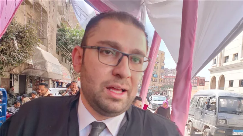 محامي 