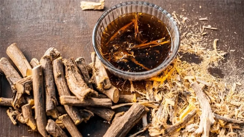 تعرفي فوائد شرب عرق السوس يوميا في رمضان للجسم والصحة