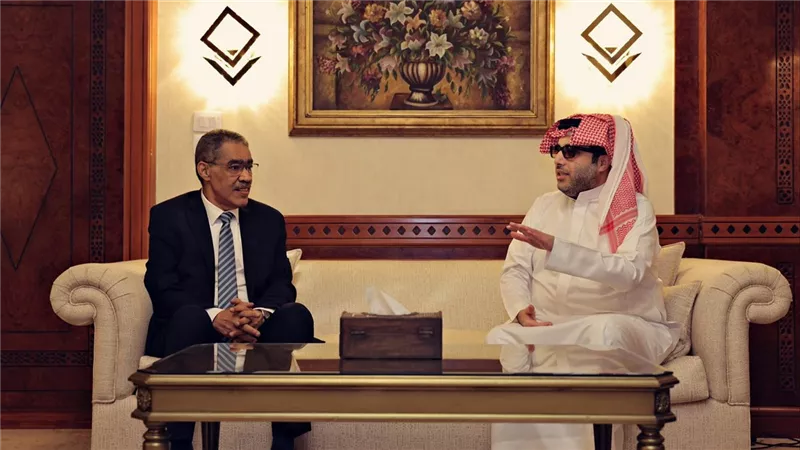 استقبال رسمي لتركي آل الشيخ في القاهرة بحضور ضياء رشوان