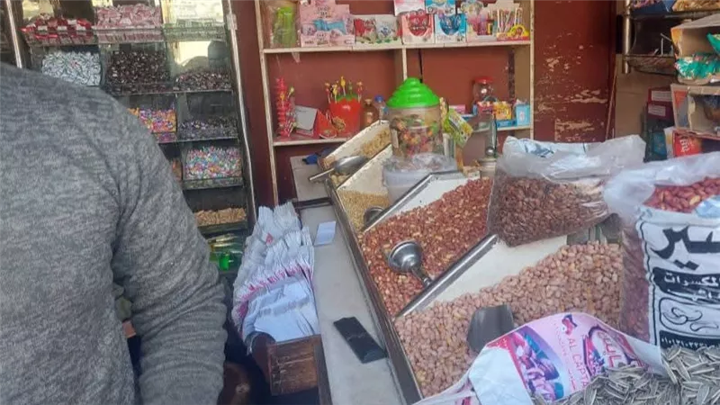 تموين القليوبية: ضبط 270 علبة سجائر مستوردة وتحرير  52 مخالفة بالمخابز البلدية