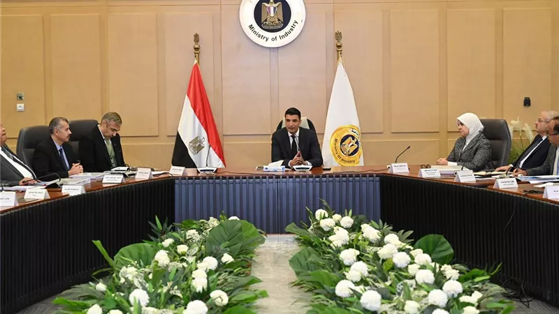 وزير الصناعة يترأس مجلس إدارة مركز تحديث الصناعة لإطلاق مرحلة جديدة